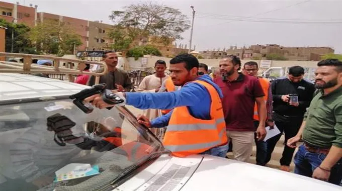 لعدم تركيب الملصق.. سحب 1524 رخصة قيادة في 24