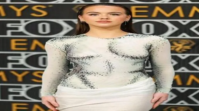 سيلينا جوميز وستيف مارتن بحفل توزيع جوائز إيمي