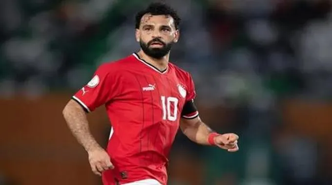 محمد صلاح يسافر إلى ليفربول على متن طائرة خاصة