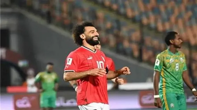 أول لاعب مصري.. إنجاز تاريخي ينتظر محمد صلاح في