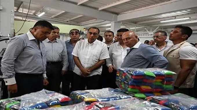 رئيس الوزراء يتفقد مجمع