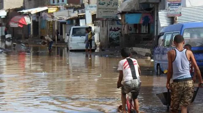 أضرار كبيرة جراء فيضانات في غربي اليمن