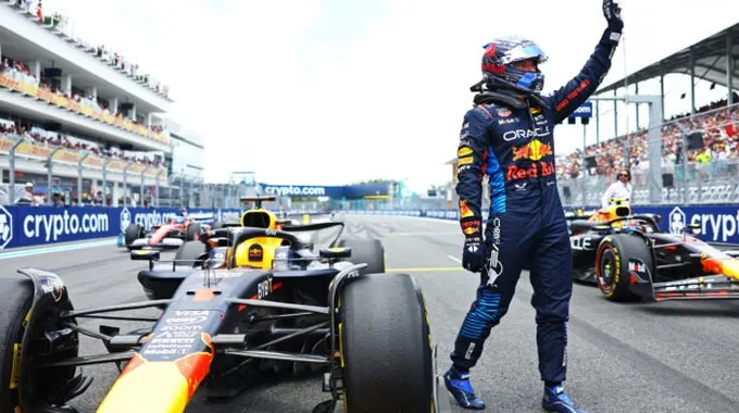 أحداث حاسمة في سباقات فورمولا-1