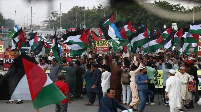 احتجاز ناشطي أسطول الصمود العالمي في إسرائيل