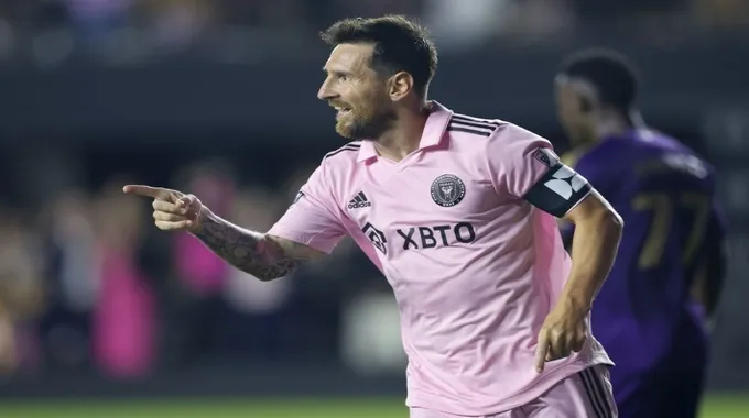 اختيار حذاء كرة القدم وتأثيره على الأداء