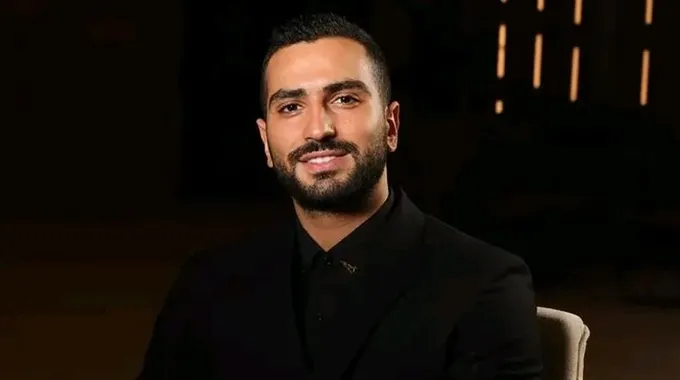 بيلا حديد تحتفل بعيد ميلادها الـ 29