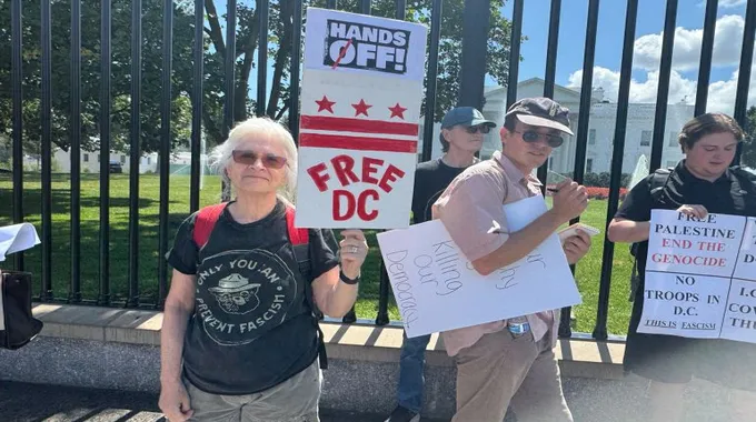 ترامب يطالب الجمهوريين بالحفاظ على الأغلبية