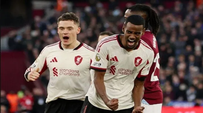 تشكيل ليفربول الرسمي لمواجهة سندرلاند