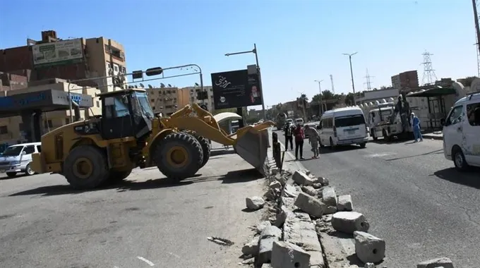 تطوير وتجميل طريق السادات في أسوان