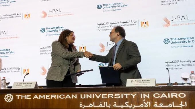 تعزيز المشروعات الصغيرة والتراثية في مصر