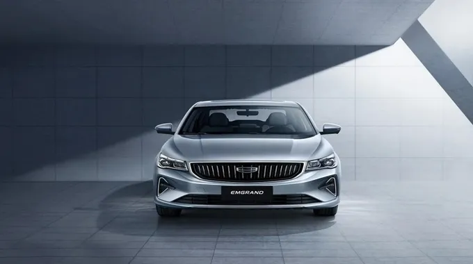 جيلي إمجراند: السيارة العائلية الاقتصادية