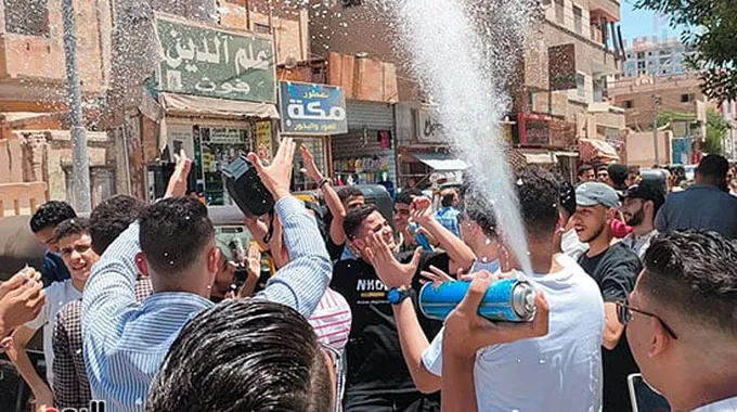 طلاب الثانوية العامة بالقليوبية يعبرون عن فرحتهم