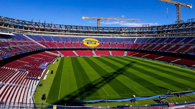 عودة برشلونة إلى كامب نو بعد عامين من الغياب