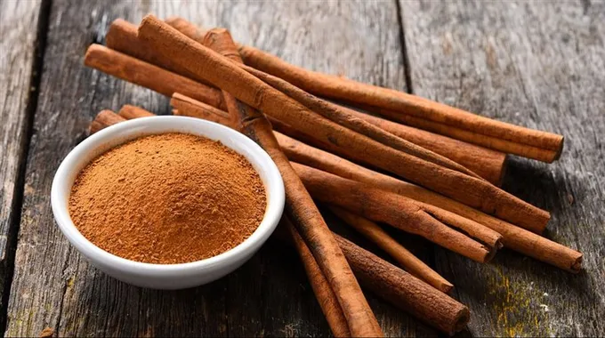 فوائد القرفة الصحية المذهلة