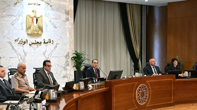 قرارات جديدة لمشاريع تنموية في قنا وأسيوط