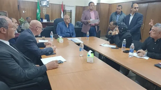 لقاء جماهيري لتحسين حياة المواطنين في القليوبية