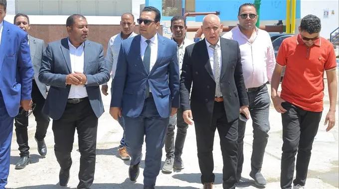محافظ قنا يتفقد نجع حمادي لتحسين الخدمات
